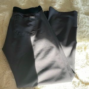 Figs scrub pants size small